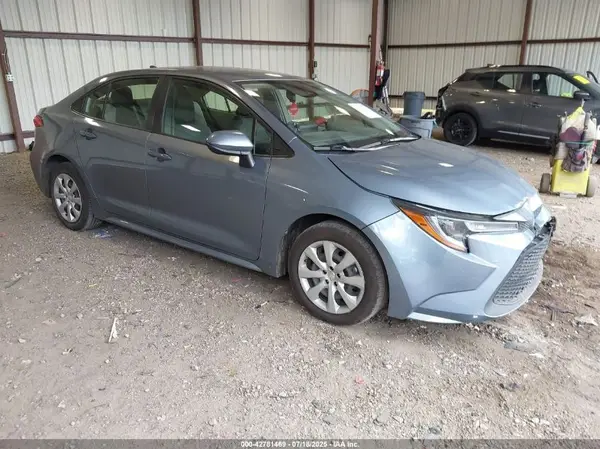 JTDEPMAE6MJ125684 2021 TOYOTA COROLLA - Image 1