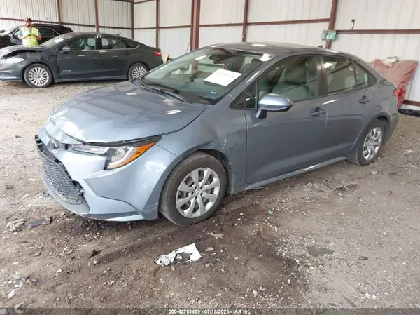 JTDEPMAE6MJ125684 2021 TOYOTA COROLLA - Image 2