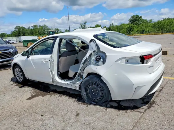 JTDEPMAE6MJ145160 2021 TOYOTA COROLLA - Image 2