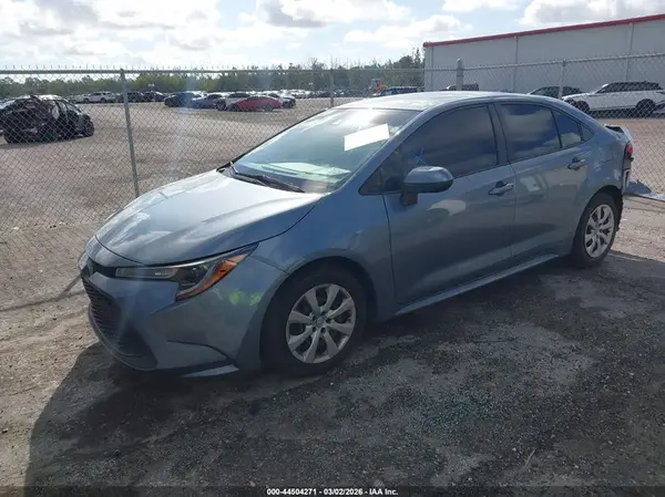 JTDEPMAE6MJ162458 2021 TOYOTA COROLLA - Image 2