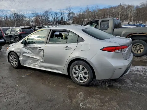 JTDEPMAE6MJ174545 2021 TOYOTA COROLLA - Image 2