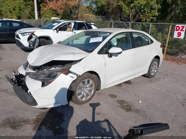 JTDEPMAE6MJ178711 2021 TOYOTA COROLLA - Image 2