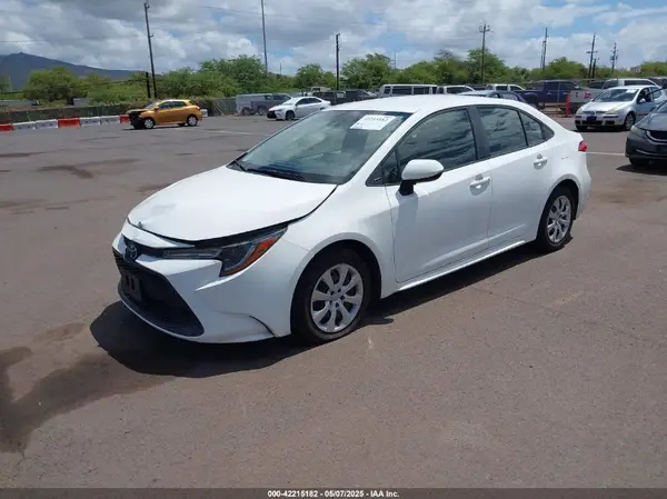 JTDEPMAE6MJ186534 2021 TOYOTA COROLLA - Image 2