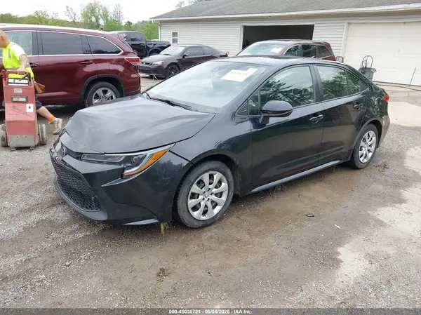 JTDEPMAE6MJ188008 2021 TOYOTA COROLLA - Image 2