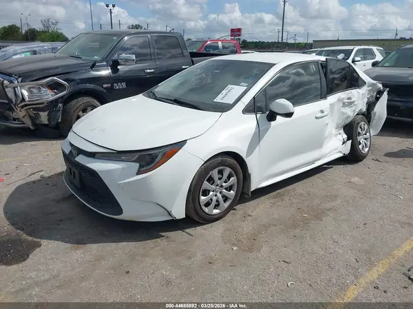 JTDEPMAE6N3026627 2022 TOYOTA COROLLA - Image 2