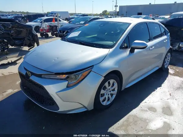 JTDEPMAE6NJ203298 2022 TOYOTA COROLLA - Image 2