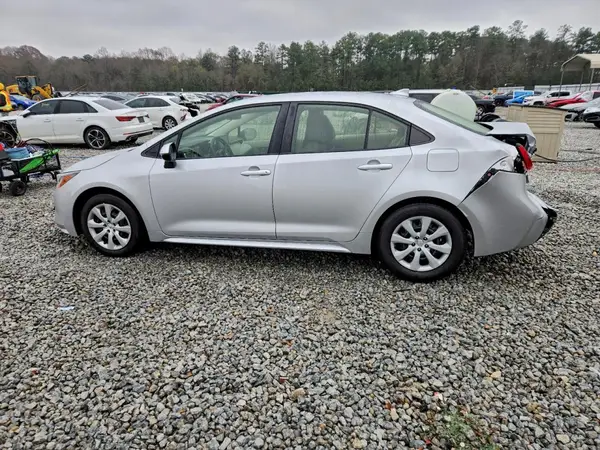 JTDEPMAE6NJ211126 2022 TOYOTA COROLLA - Image 2