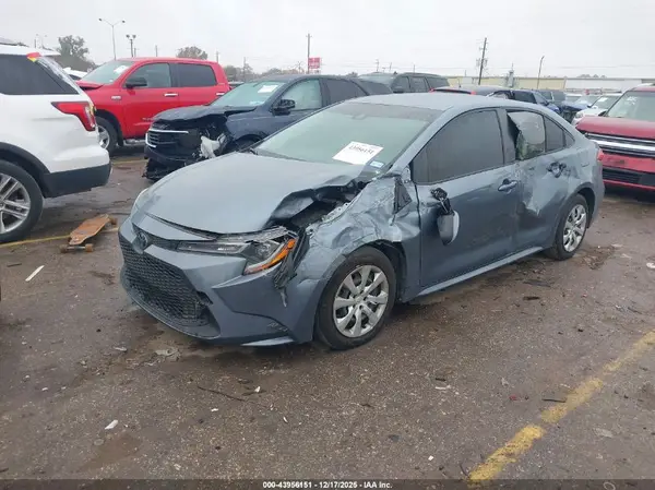 JTDEPMAE6NJ214978 2022 TOYOTA COROLLA - Image 2