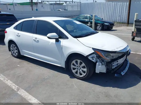 JTDEPMAE7MJ119716 2021 TOYOTA COROLLA - Image 1