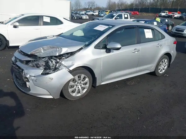 JTDEPMAE7MJ133924 2021 TOYOTA COROLLA - Image 2