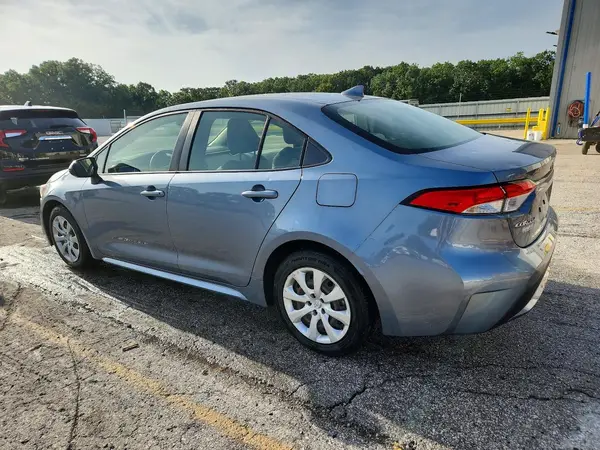 JTDEPMAE7MJ143109 2021 TOYOTA COROLLA - Image 2
