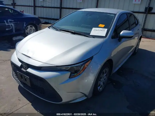 JTDEPMAE7MJ148049 2021 TOYOTA COROLLA - Image 2