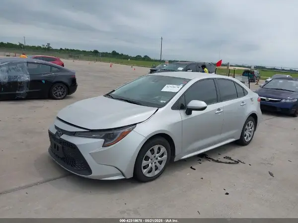 JTDEPMAE7MJ158841 2021 TOYOTA COROLLA - Image 2