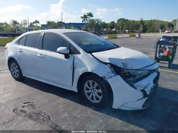JTDEPMAE7MJ171671 2021 TOYOTA COROLLA - Image 1