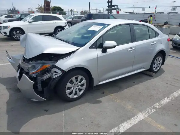 JTDEPMAE7MJ178068 2021 TOYOTA COROLLA - Image 2