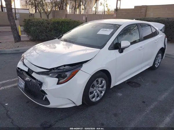JTDEPMAE7MJ178779 2021 TOYOTA COROLLA - Image 2