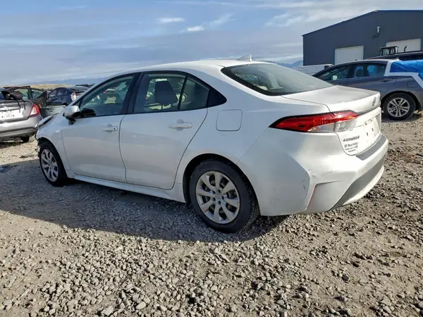 JTDEPMAE7MJ179236 2021 TOYOTA COROLLA - Image 2