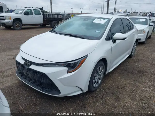 JTDEPMAE7MJ189006 2021 TOYOTA COROLLA - Image 2