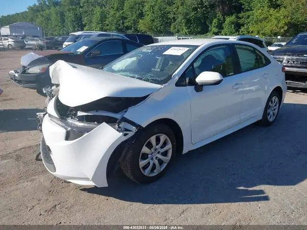 JTDEPMAE7N3006094 2022 TOYOTA COROLLA - Image 2
