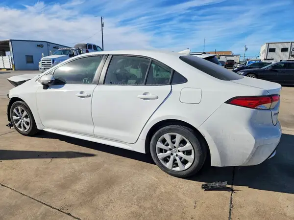 JTDEPMAE7N3008511 2022 TOYOTA COROLLA - Image 2