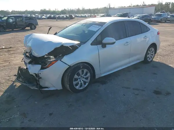 JTDEPMAE7N3017869 2022 TOYOTA COROLLA - Image 2