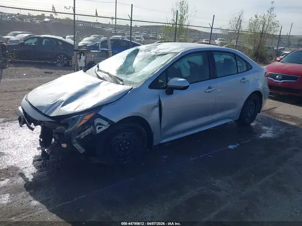 JTDEPMAE7NJ194451 2022 TOYOTA COROLLA - Image 2