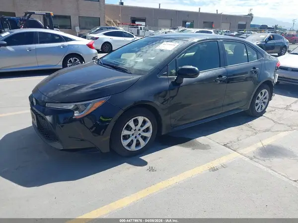 JTDEPMAE7NJ204671 2022 TOYOTA COROLLA - Image 2
