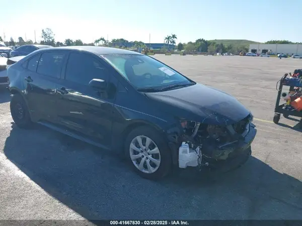 JTDEPMAE7NJ213760 2022 TOYOTA COROLLA - Image 1