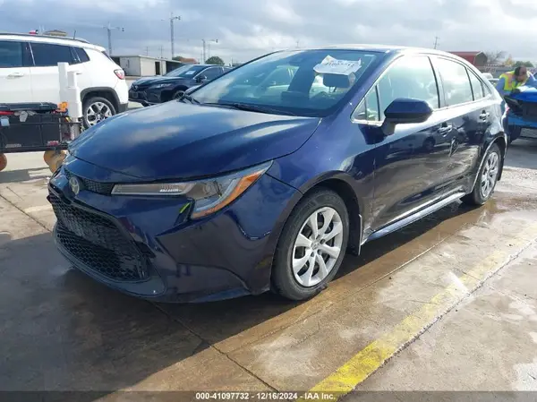 JTDEPMAE8MJ117246 2021 TOYOTA COROLLA - Image 2
