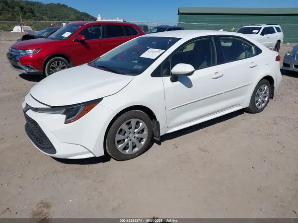 JTDEPMAE8MJ120163 2021 TOYOTA COROLLA - Image 2