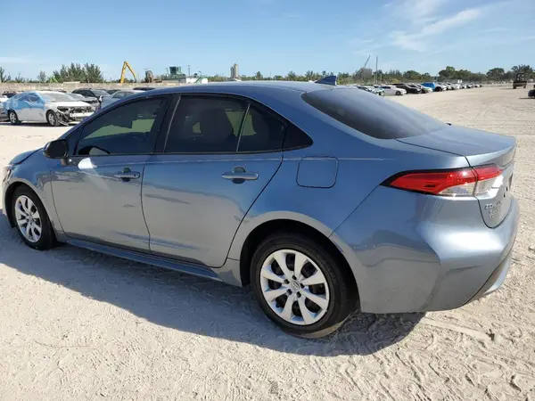 JTDEPMAE8MJ124214 2021 TOYOTA COROLLA - Image 2