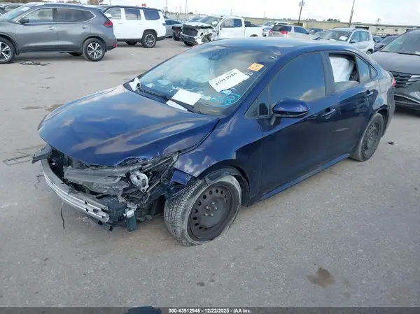 JTDEPMAE8MJ134418 2021 TOYOTA COROLLA - Image 2
