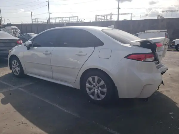 JTDEPMAE8MJ135567 2021 TOYOTA COROLLA - Image 2
