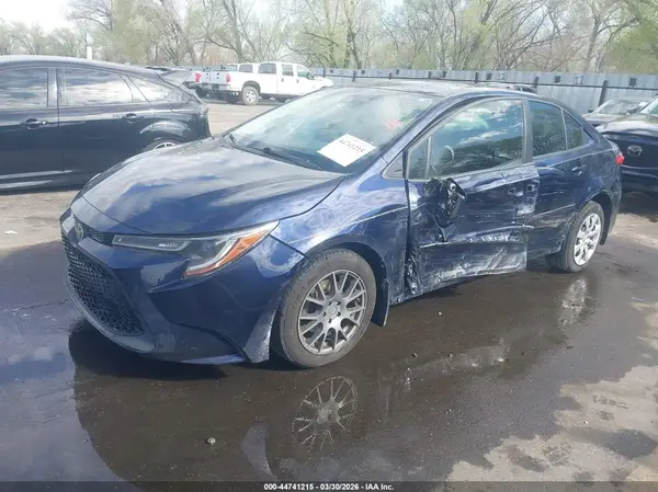 JTDEPMAE8MJ145435 2021 TOYOTA COROLLA - Image 2