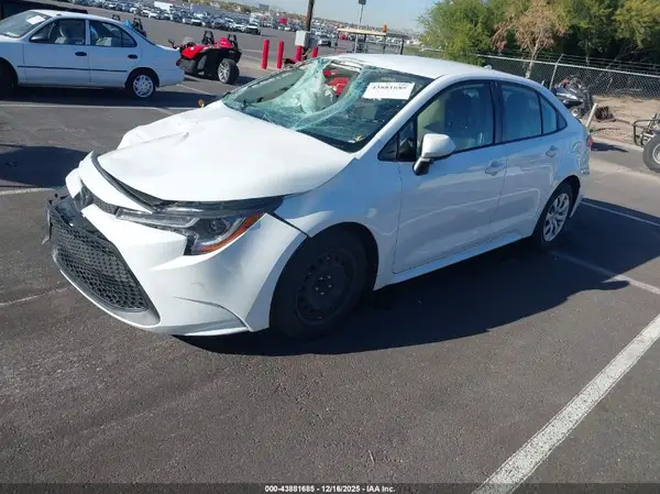 JTDEPMAE8MJ171047 2021 TOYOTA COROLLA - Image 2