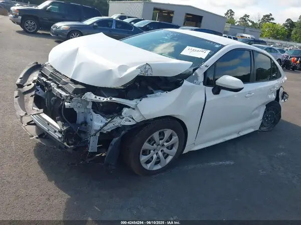 JTDEPMAE8MJ188608 2021 TOYOTA COROLLA - Image 2
