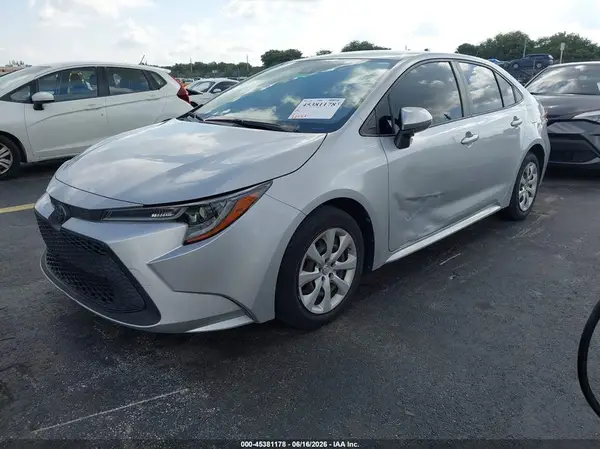 JTDEPMAE8MJ188866 2021 TOYOTA COROLLA - Image 2