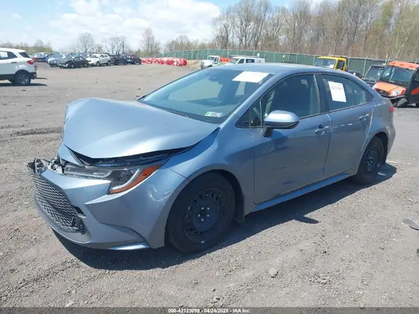 JTDEPMAE8N3014799 2022 TOYOTA COROLLA - Image 2