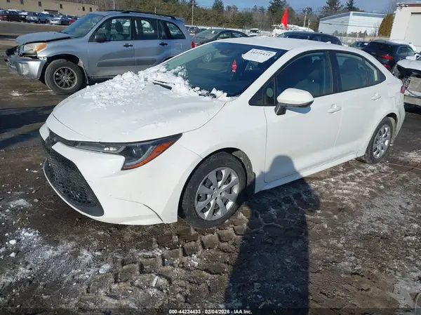 JTDEPMAE8N3029951 2022 TOYOTA COROLLA - Image 2