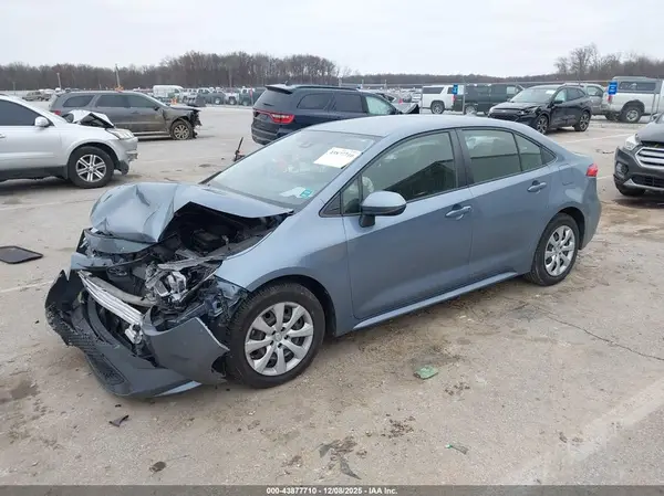 JTDEPMAE8NJ208714 2022 TOYOTA COROLLA - Image 2