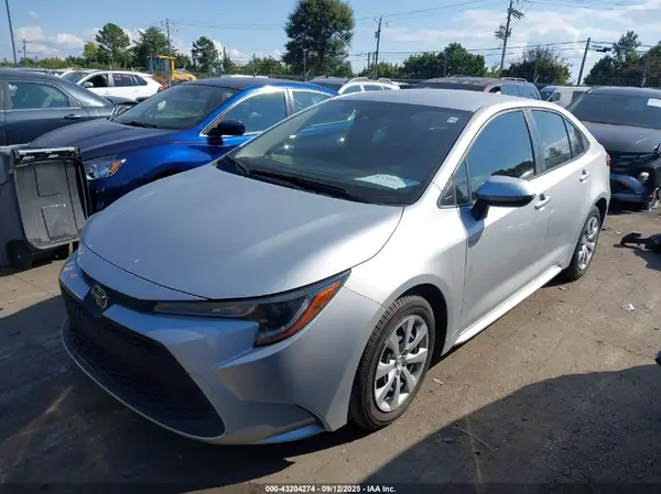 JTDEPMAE8NJ209958 2022 TOYOTA COROLLA - Image 2
