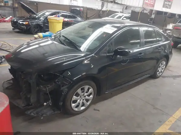 JTDEPMAE8NJ221057 2022 TOYOTA COROLLA - Image 2