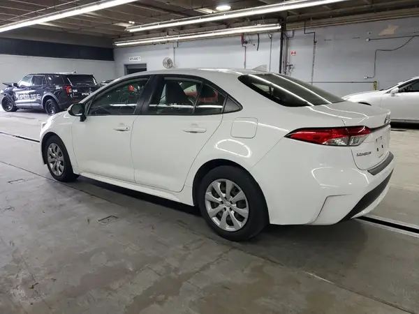 JTDEPMAE9MJ117532 2021 TOYOTA COROLLA - Image 2