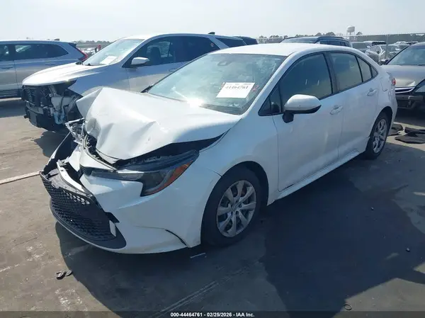 JTDEPMAE9MJ118325 2021 TOYOTA COROLLA - Image 2