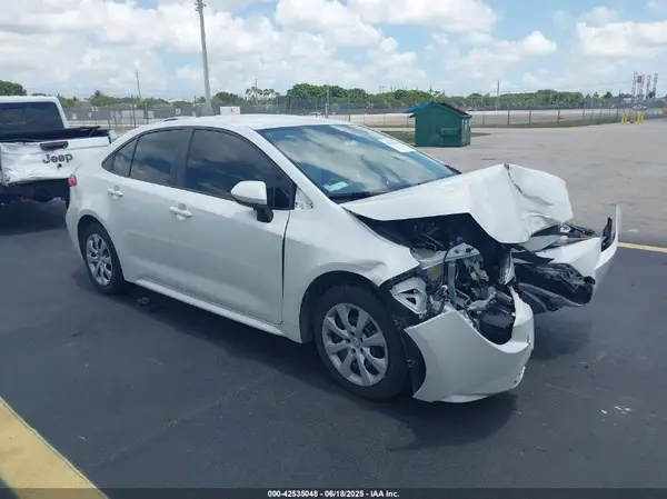 JTDEPMAE9MJ120396 2021 TOYOTA COROLLA - Image 1