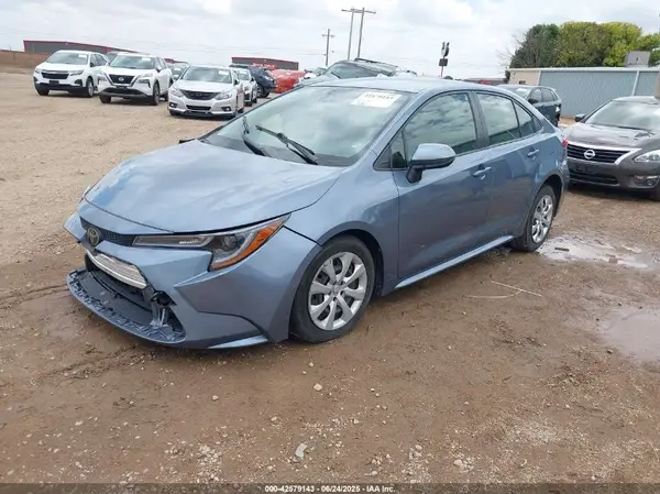 JTDEPMAE9MJ122679 2021 TOYOTA COROLLA - Image 2