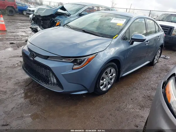 JTDEPMAE9MJ131687 2021 TOYOTA COROLLA - Image 2