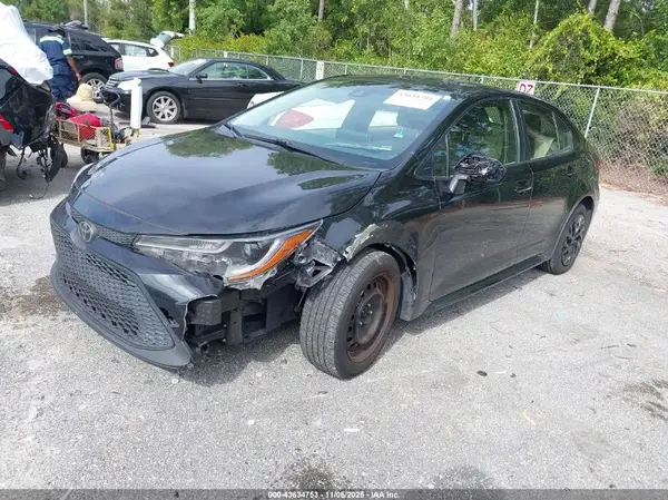 JTDEPMAE9MJ135190 2021 TOYOTA COROLLA - Image 2