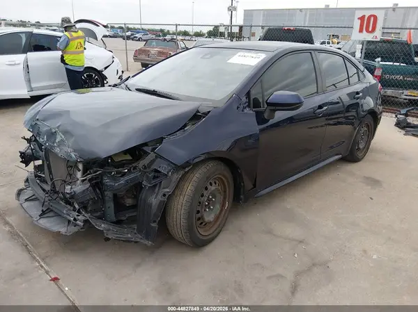 JTDEPMAE9MJ140924 2021 TOYOTA COROLLA - Image 2