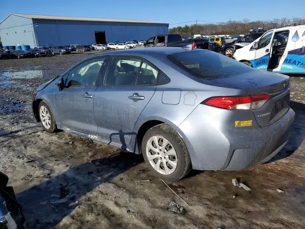 JTDEPMAE9MJ142057 2021 TOYOTA COROLLA - Image 2